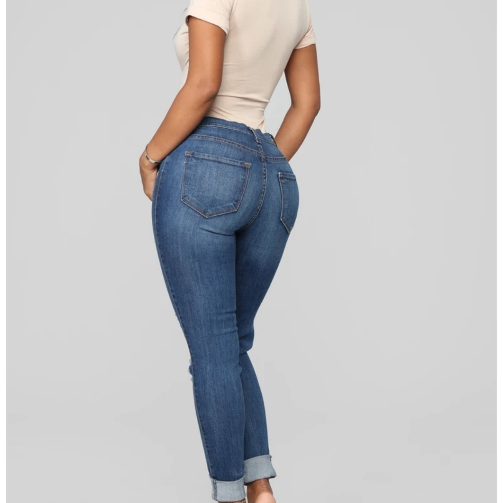 Fashion Nova Beach Bum Jeans - Picture 2 of 3